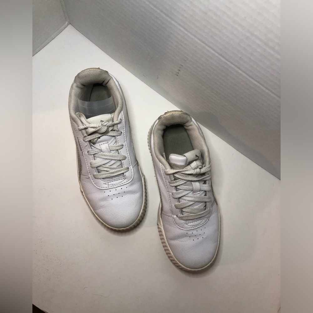 Puma White and Silver Sneakers - Picture 5 of 16